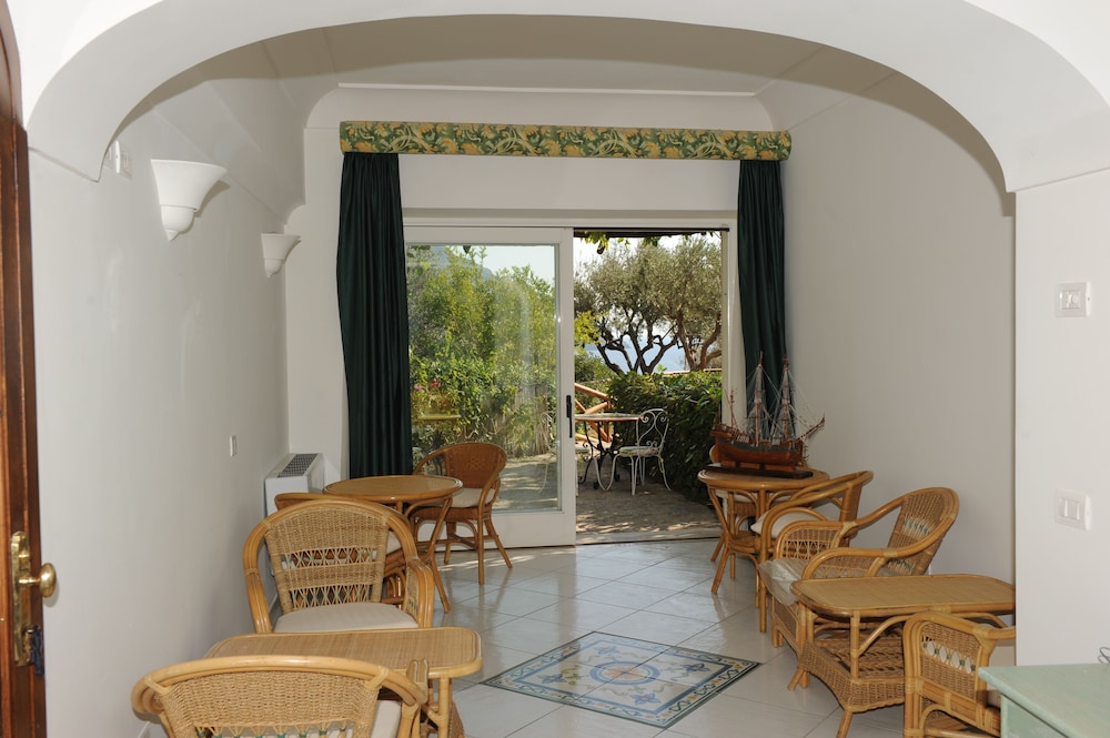 Dimora Fornillo Hotel 42/57