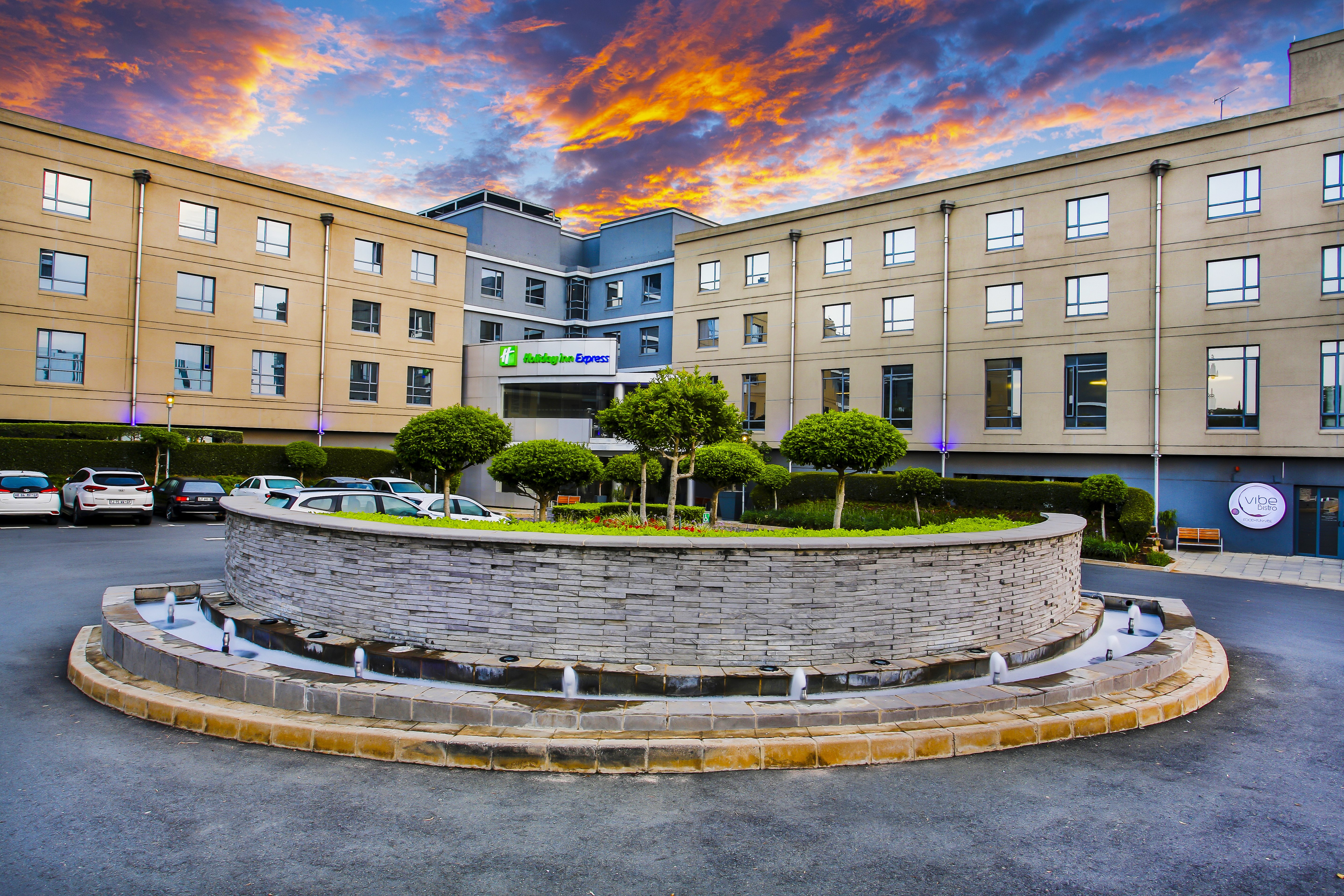 Holiday Inn Express Sandton-Woodmead 65/74