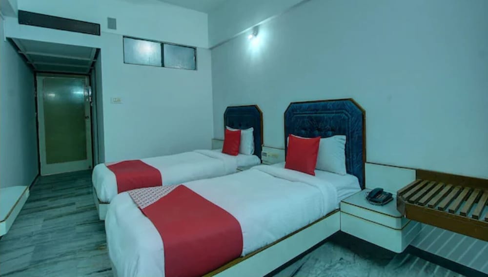 Hotel Padmam 7/23