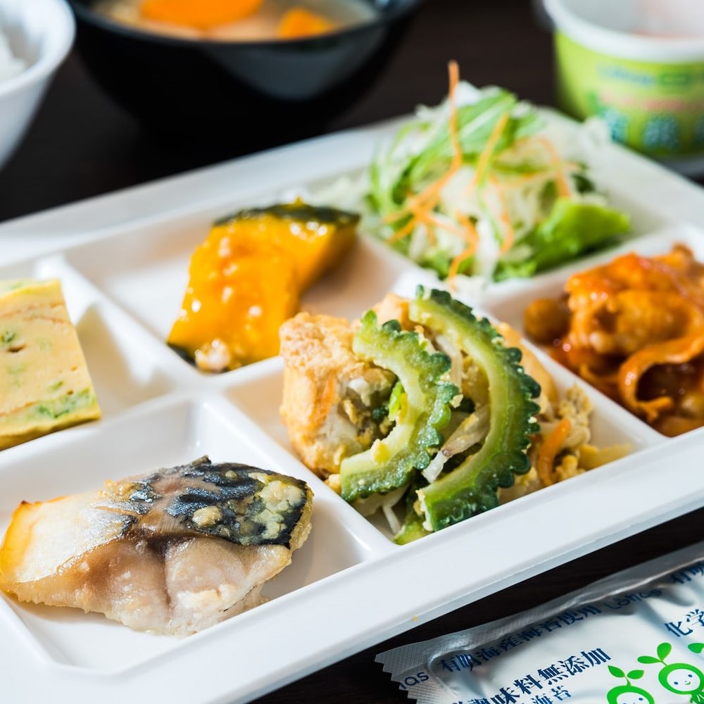 Super Hotel Naha Shintoshin 25/50
