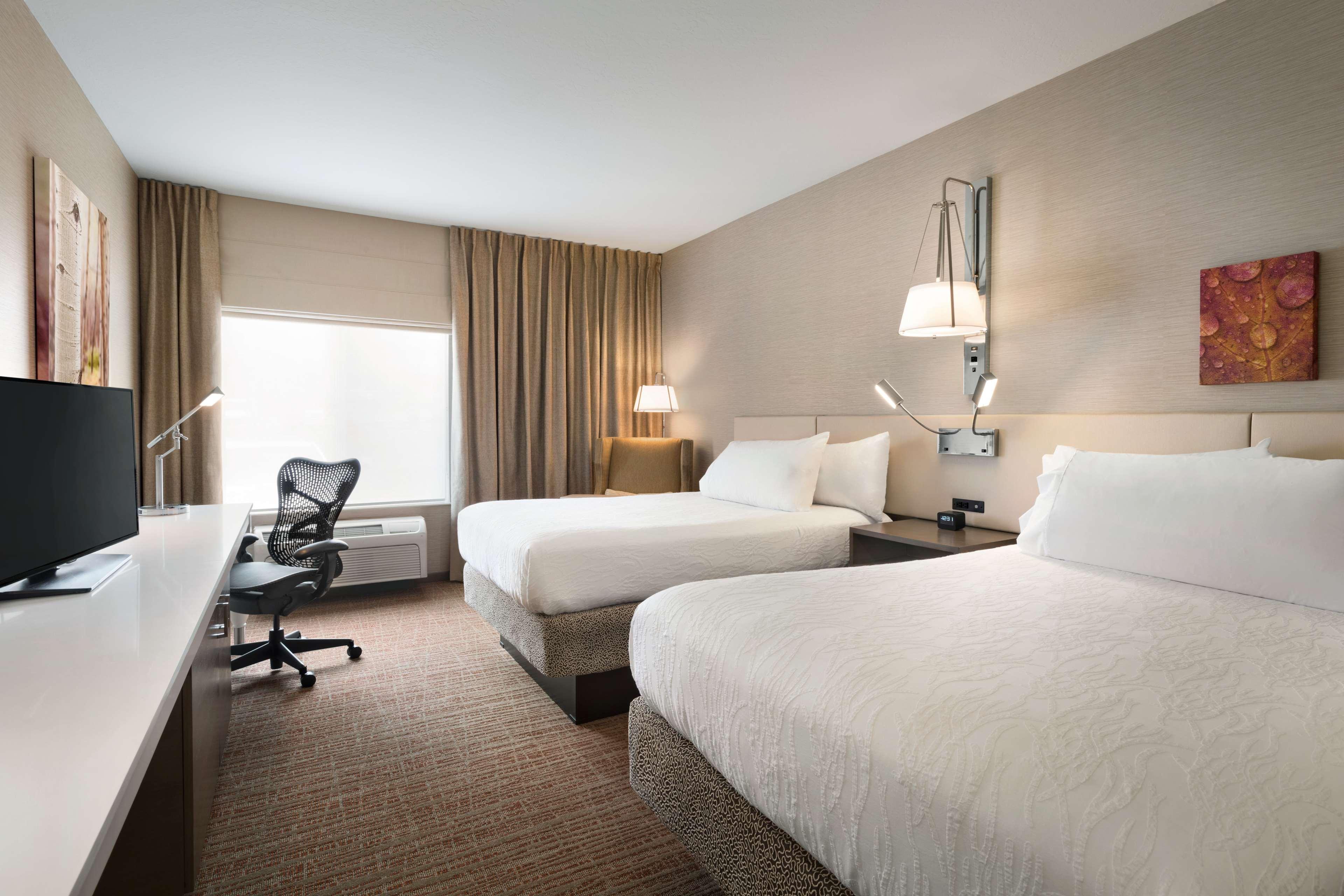 ROOM, 2 DOUBLE BEDS, BATH AND SHOWER