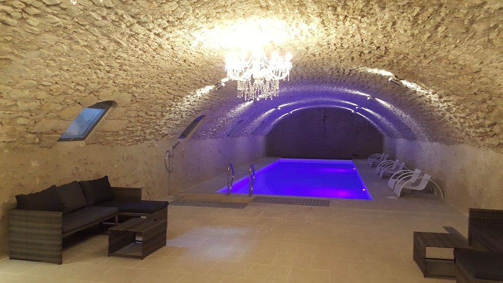 CHATEAU DE JALLANGES 27/61