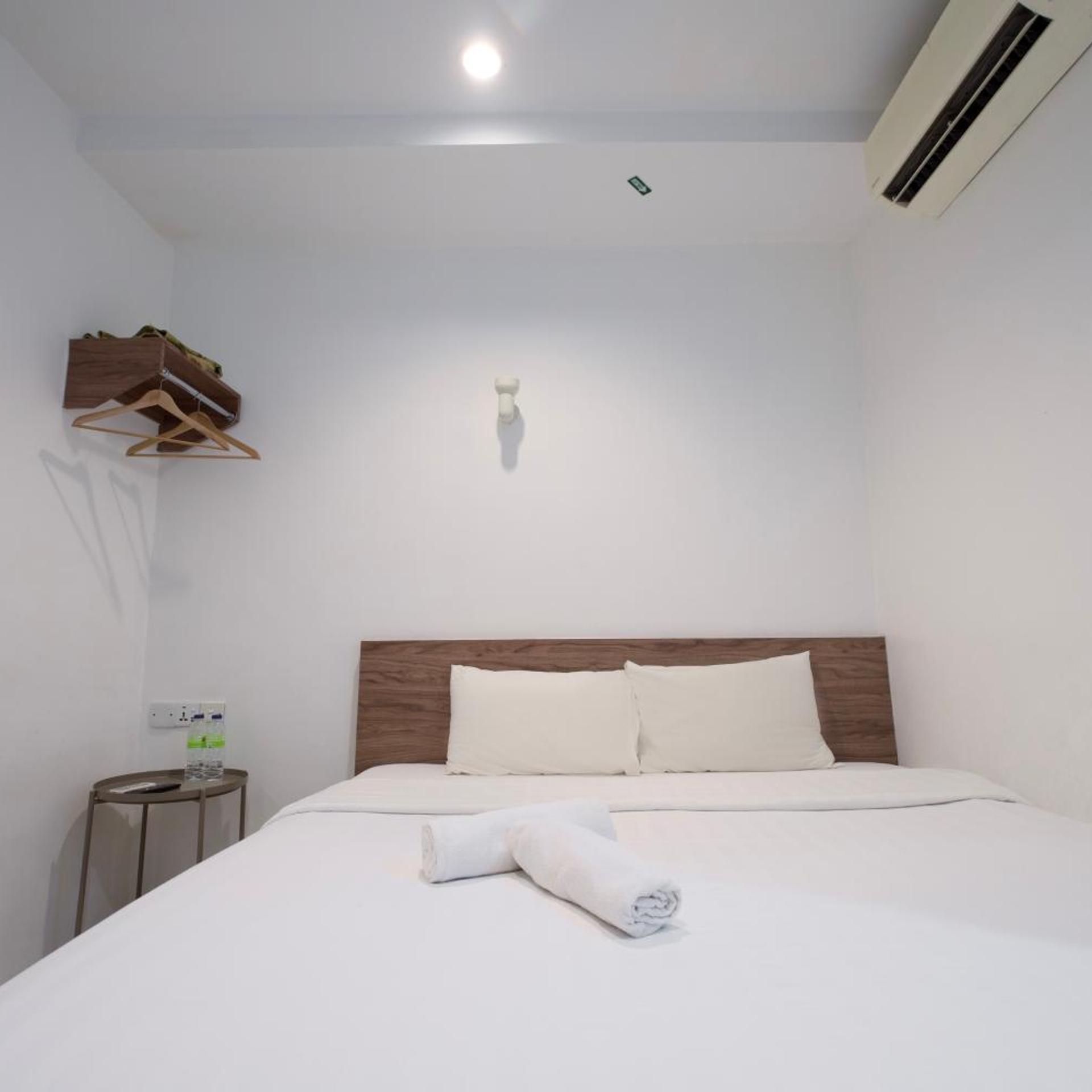 Standard, King Bed, No Window