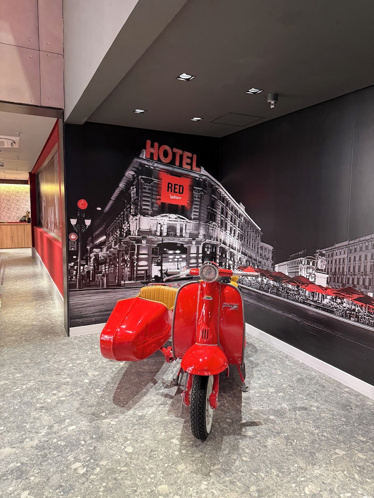 Radisson Red Ibirapuera 32/40