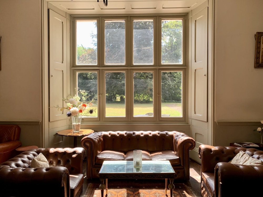 Grafton Manor 23/42