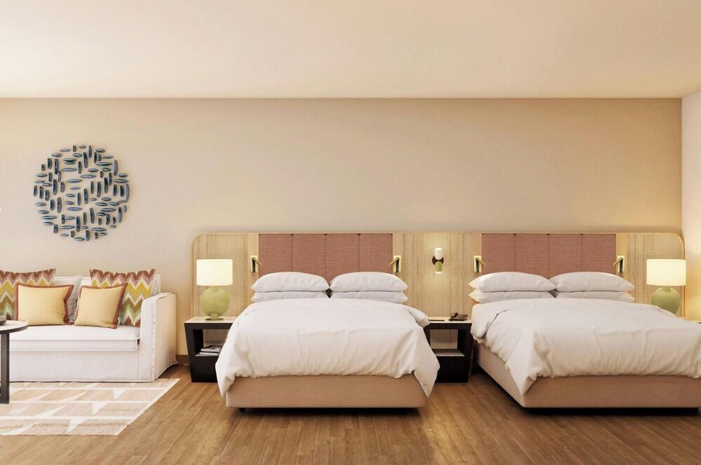 Family, Multiple Beds