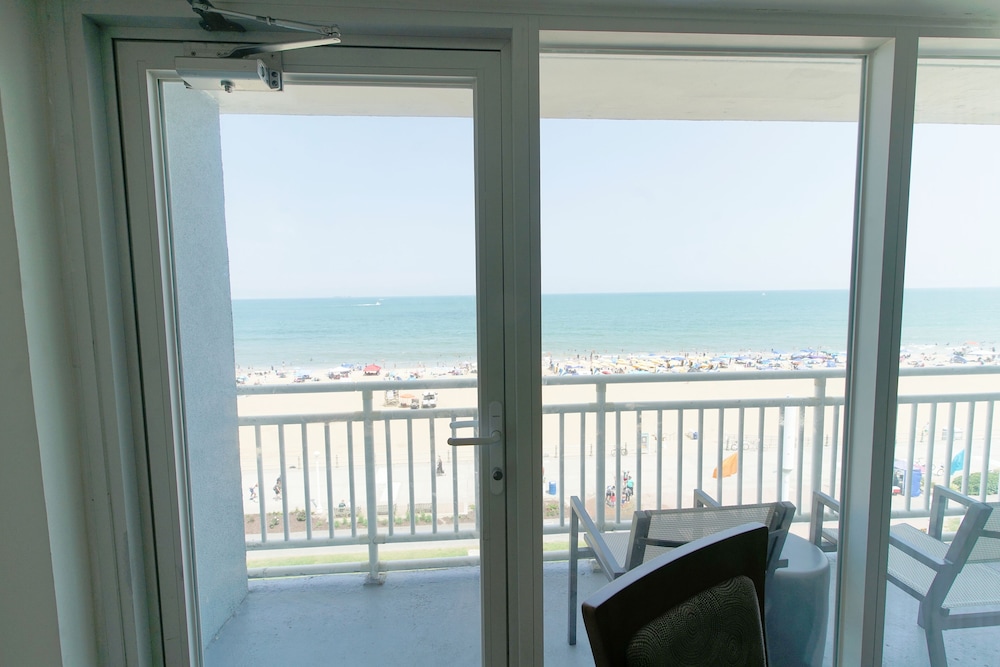 Marjac Suites 38/53