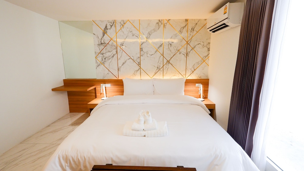 EXECUTIVE, DOUBLE BED