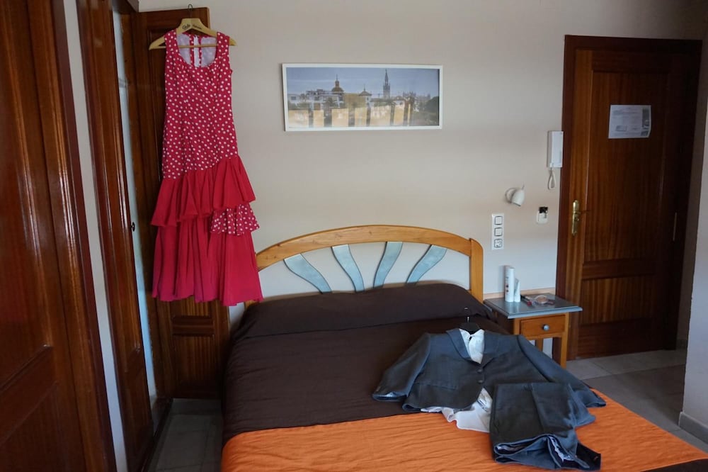 Hostal Alamare 25/50