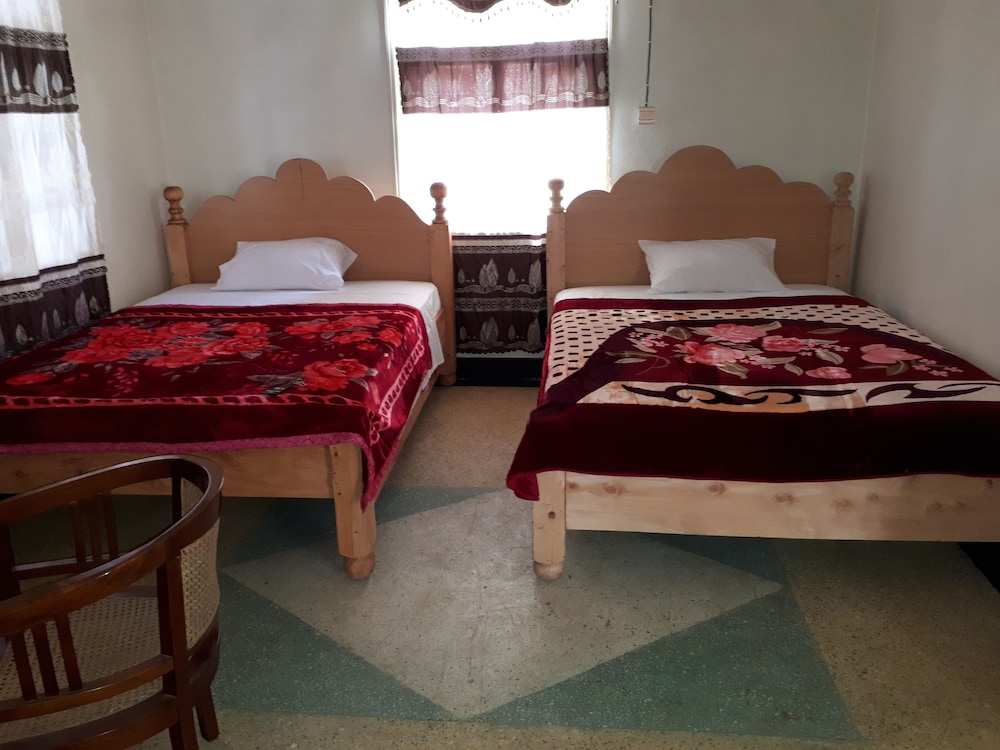 BASIC, DOUBLE OR TWIN BED