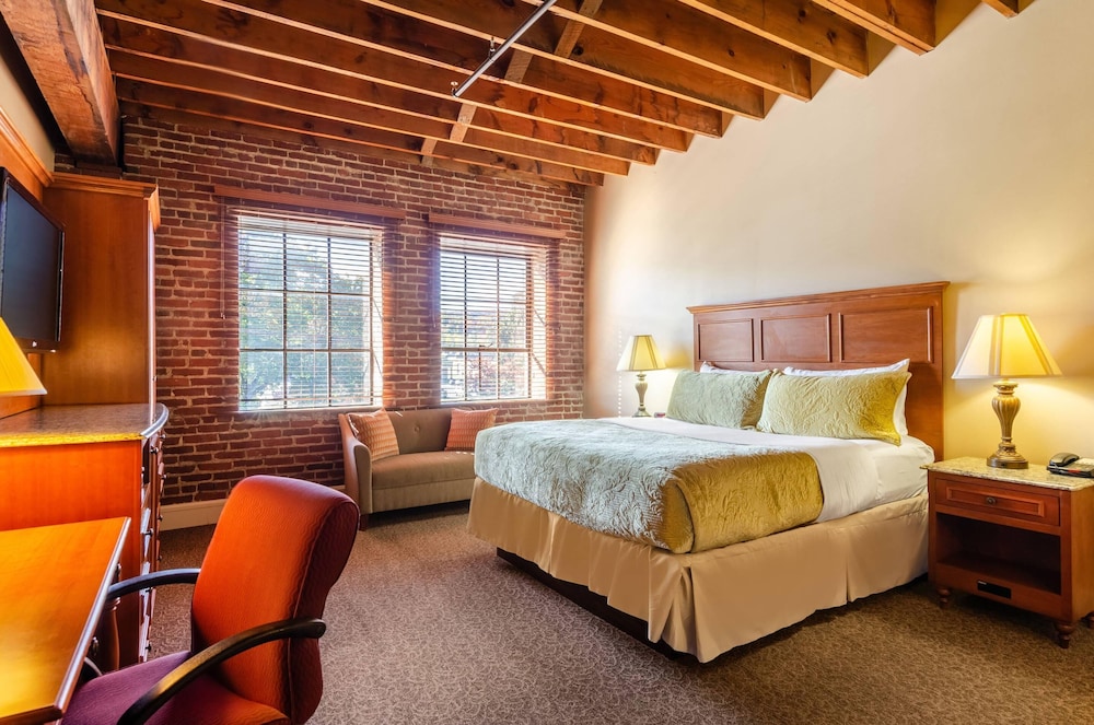 Jackson Park Inn, an Ascend Collection Hotel 13/50