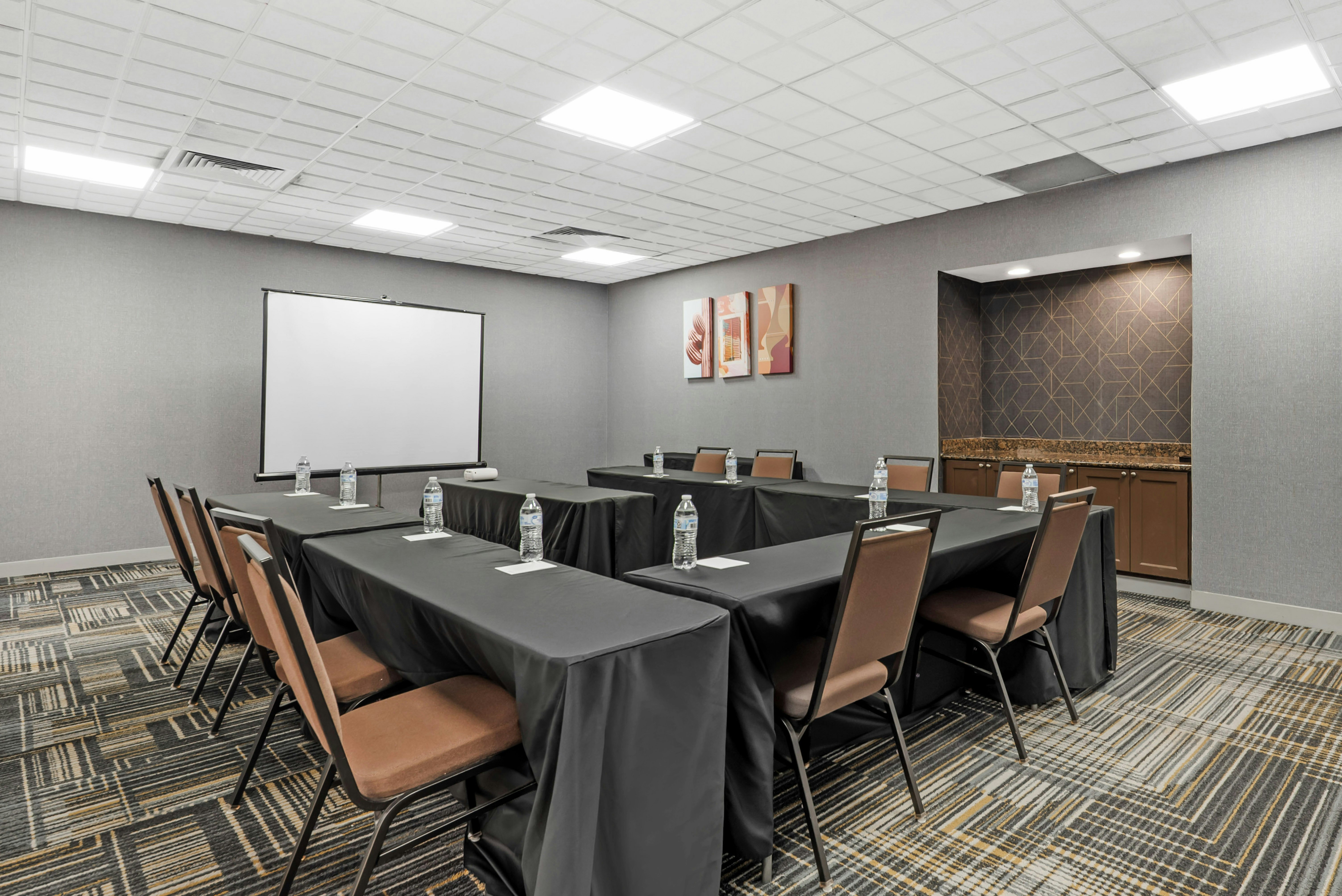Homewood Suites by Hilton Laredo at Mall del Norte 61/75