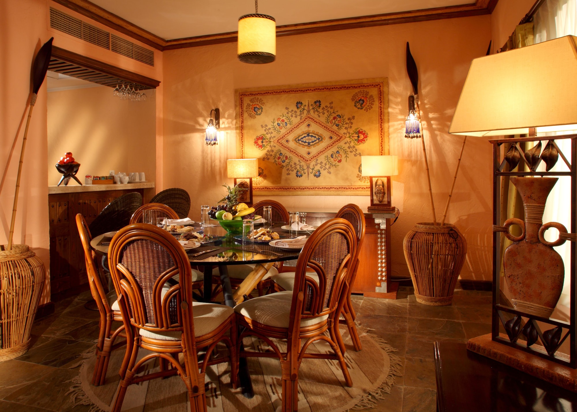 restaurant cafeteria