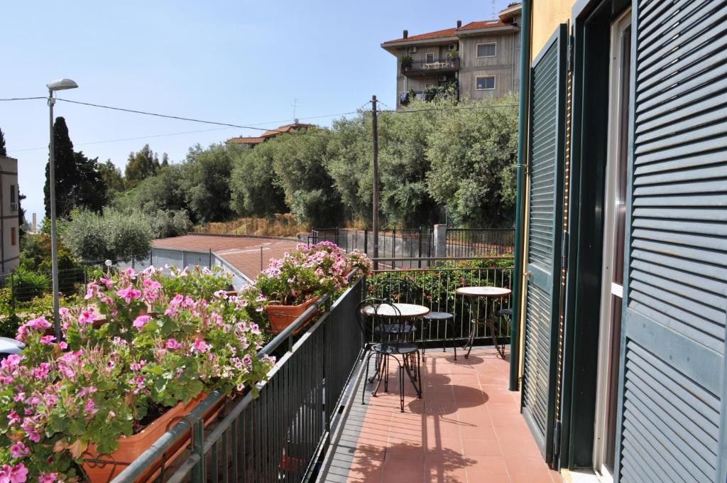 B&B STELLA MARINA 20/22