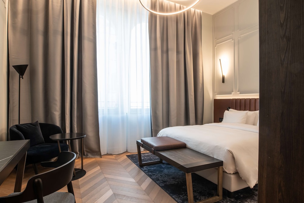Radisson Collection Hotel, Palazzo Touring Club Milan 23/73