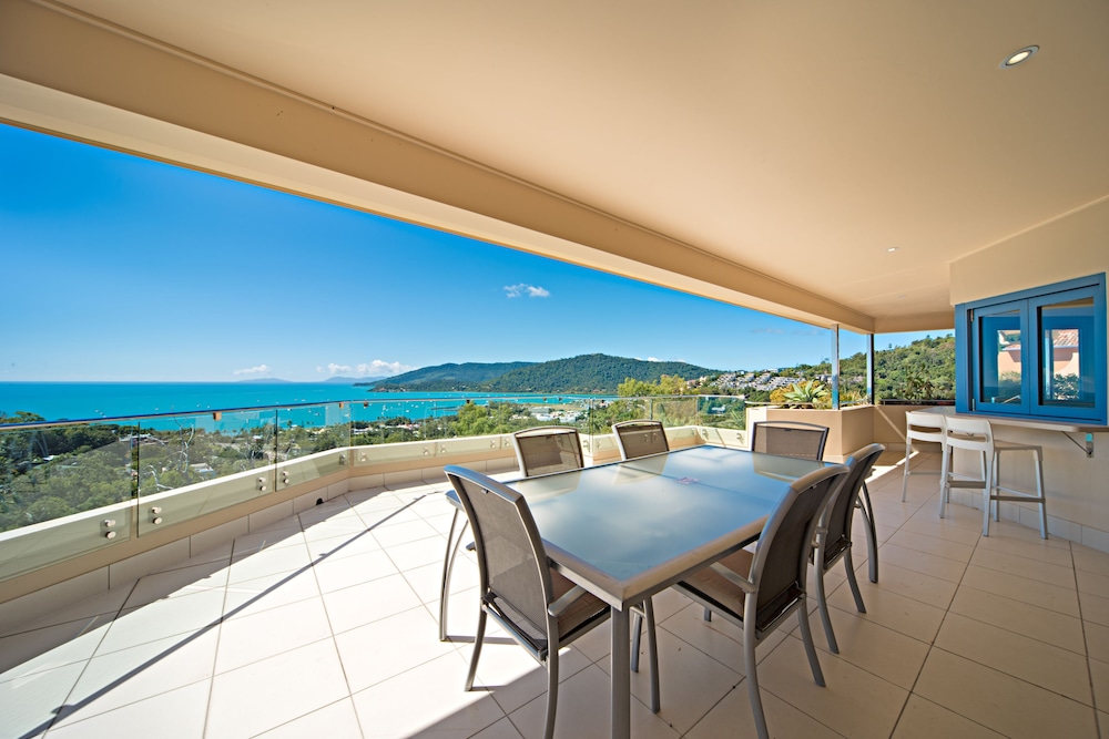 Seastar Apartments 17/50