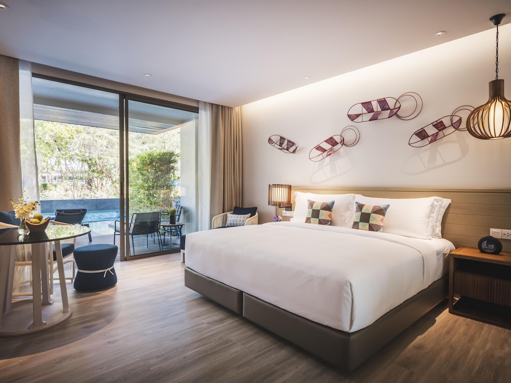 Avani Khao Lak Resort 24/68