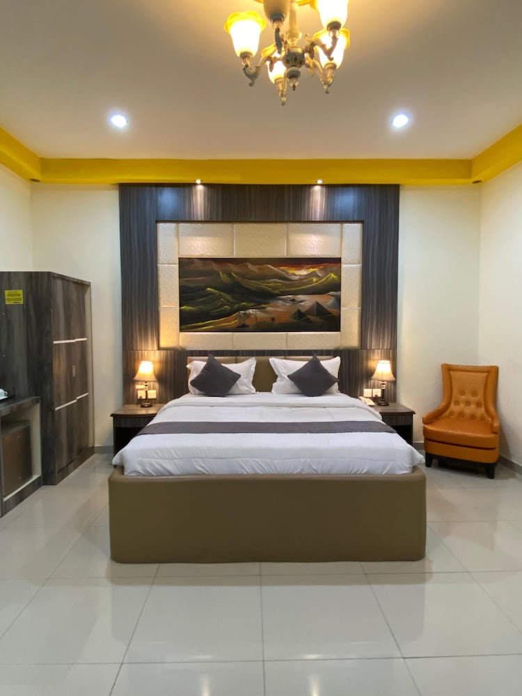 Boutique Hotel 01 9/34