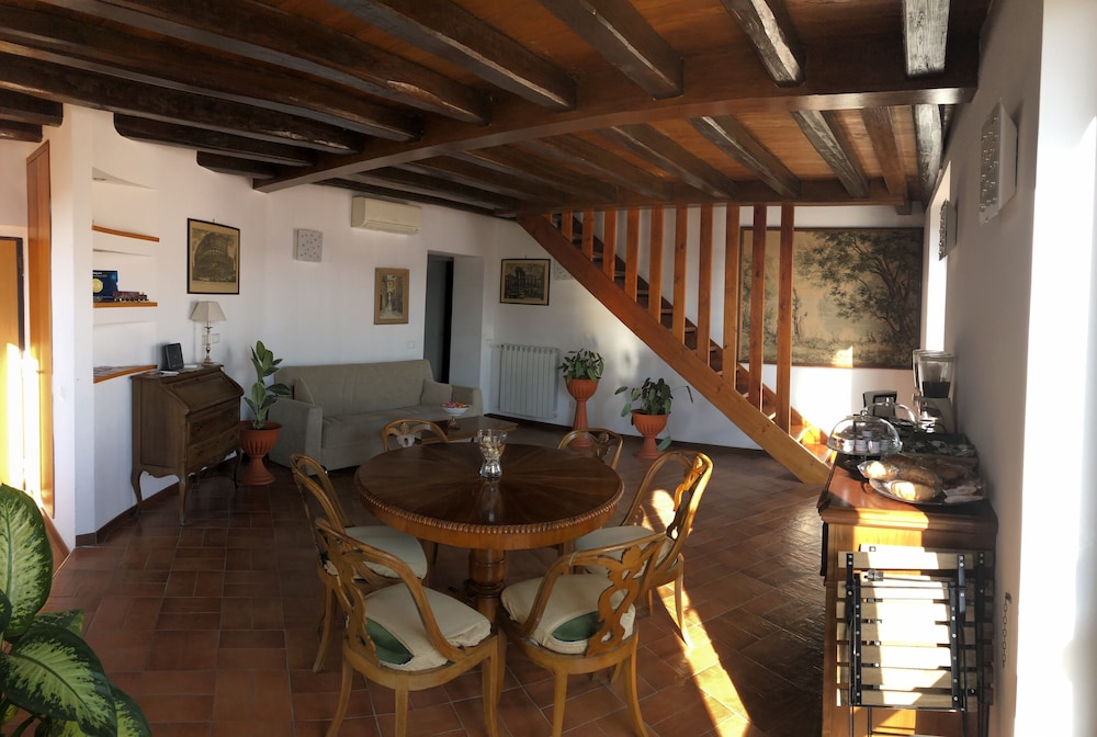 BB Il Re Alla Reginella Guest House 27/42