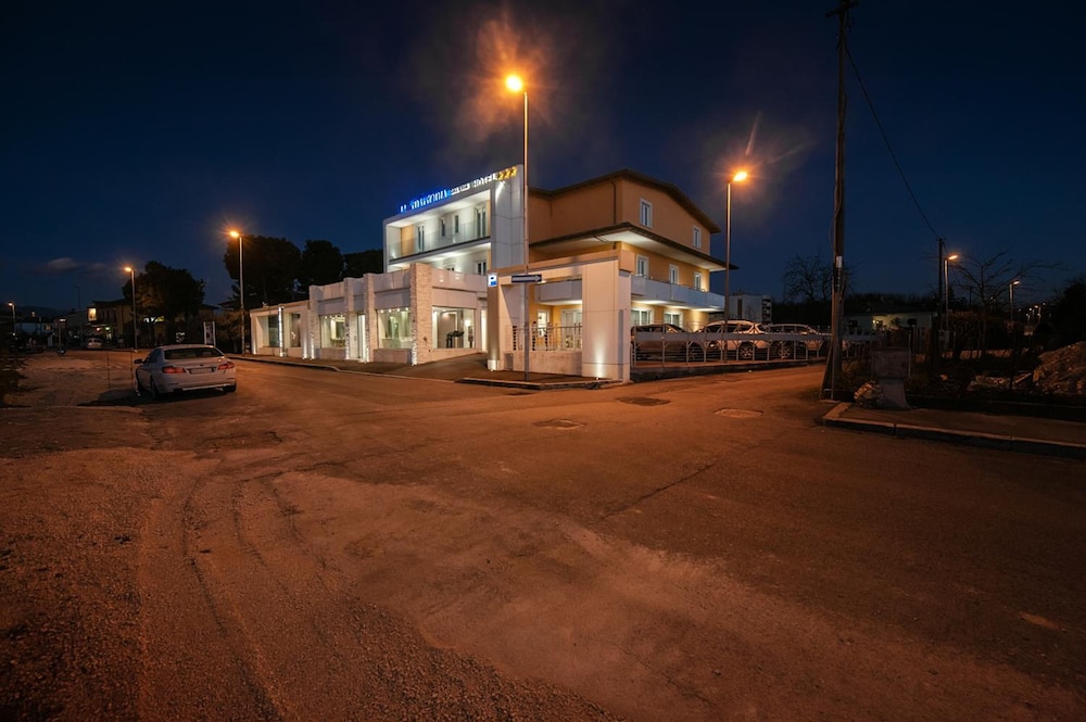 Hotel Testani 45/50