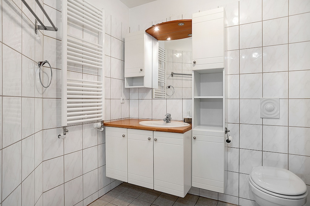 Einholt Apartments 50/50