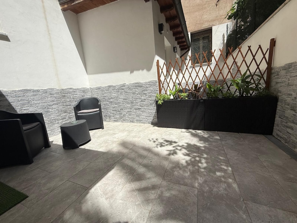 Domus Roxy 23/30
