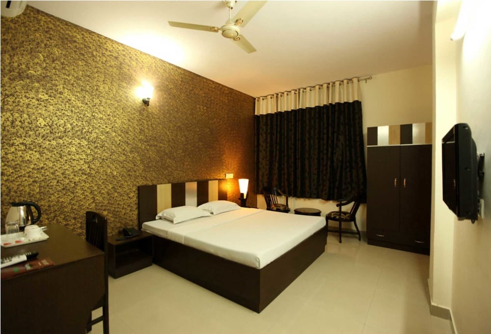 HOTEL AIRPORT CITY 36/56