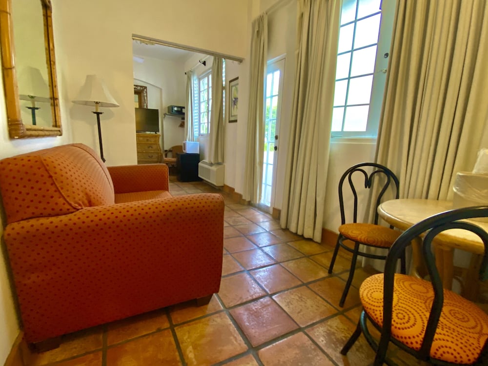At Wind Chimes Boutique Hotel 51/77