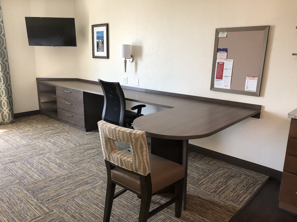 Candlewood Suites Panama City Beach Pier 36/44