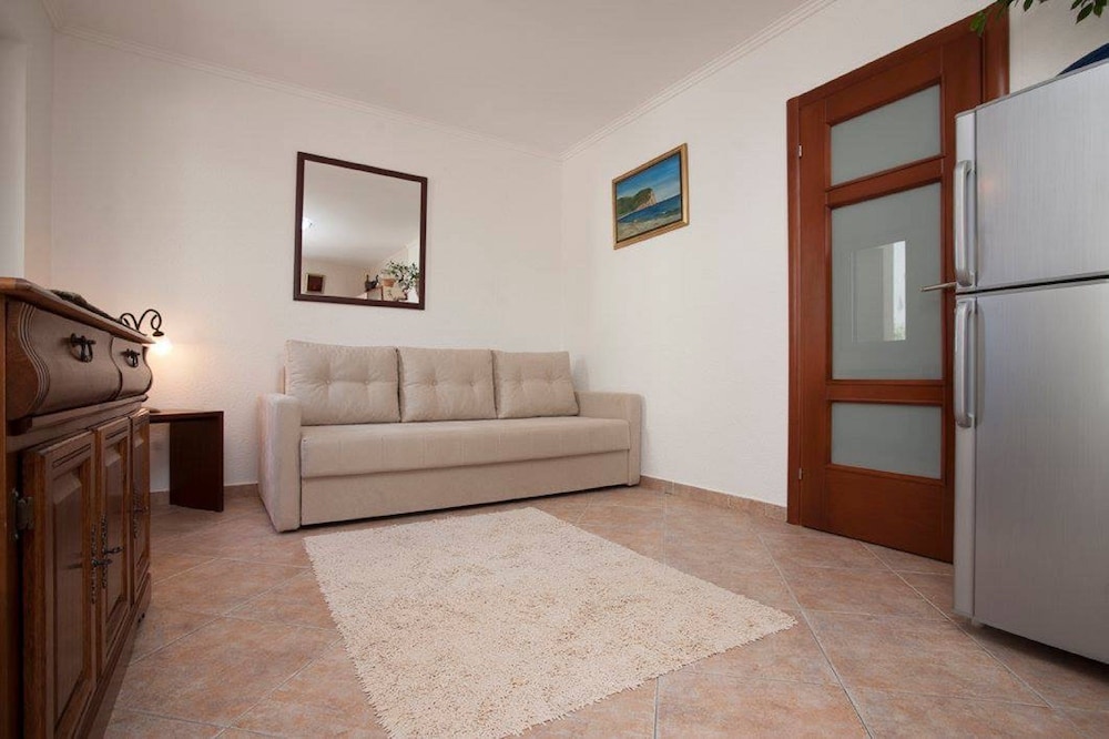 Guest House Medin 32/50