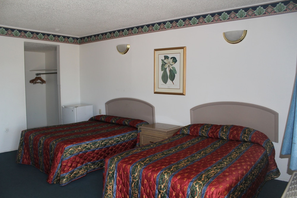 Best Whittier Inn 24/53
