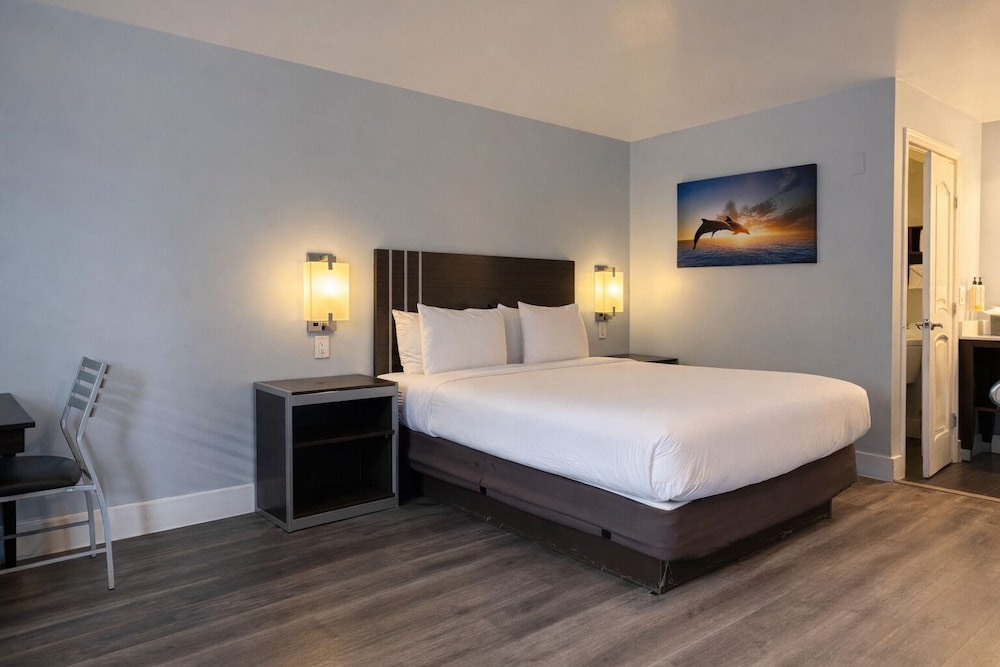Pacific Inn Monterey 20/49