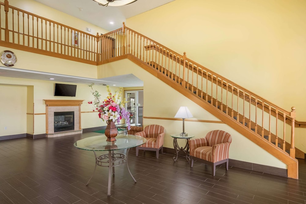 Quality Inn Edgerton, WI 29/39