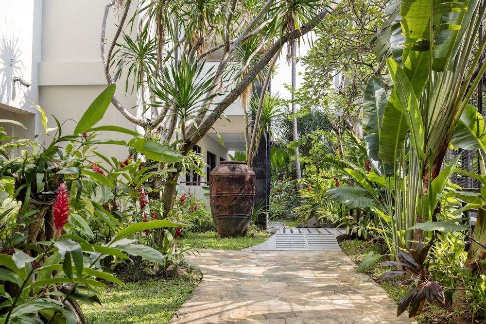 Taksu Sanur Hotel 73/76