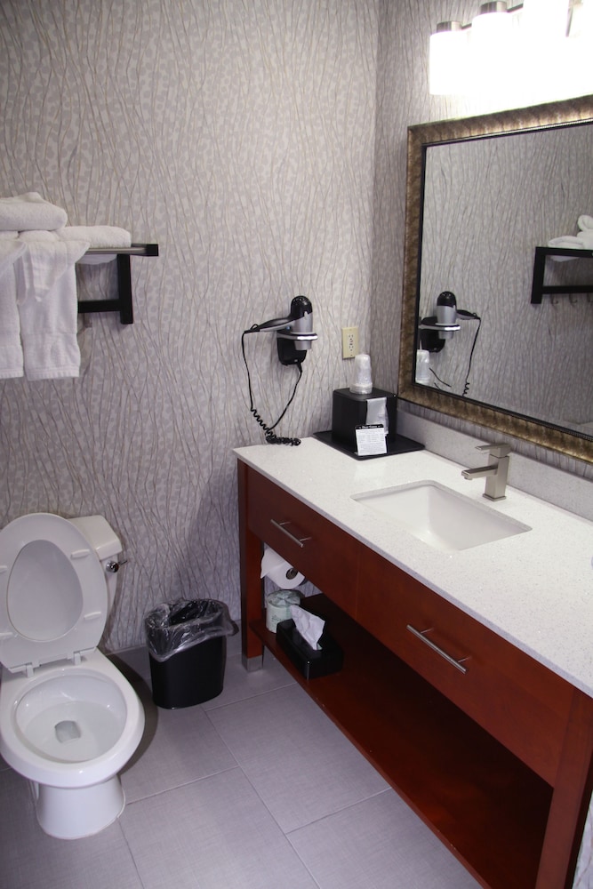 Best Western Plus Jackson Downtown-Coliseum 15/33