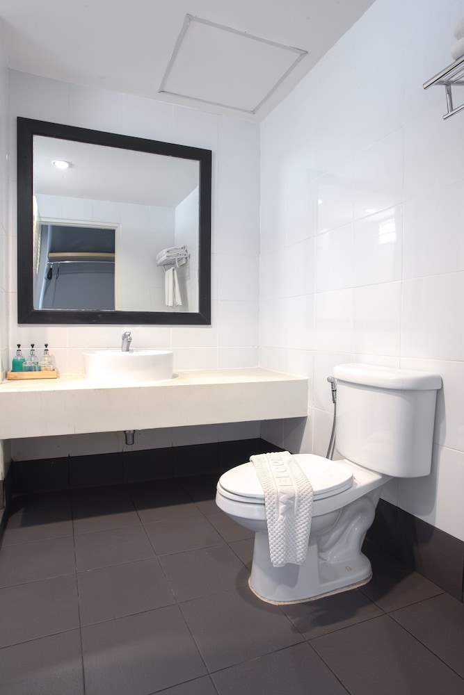 Get Zleep Premium Budget Hotel 58/59