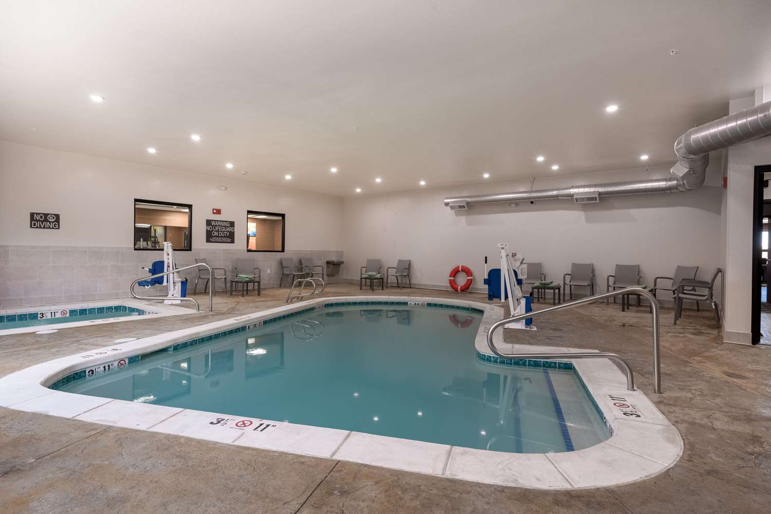 MainStay Suites Colorado Springs East - Medical Center Area 18/29