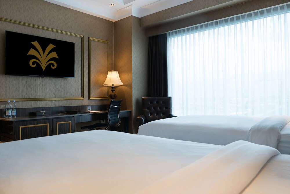 Myko Hotel And Convention Center Makassar 33/64
