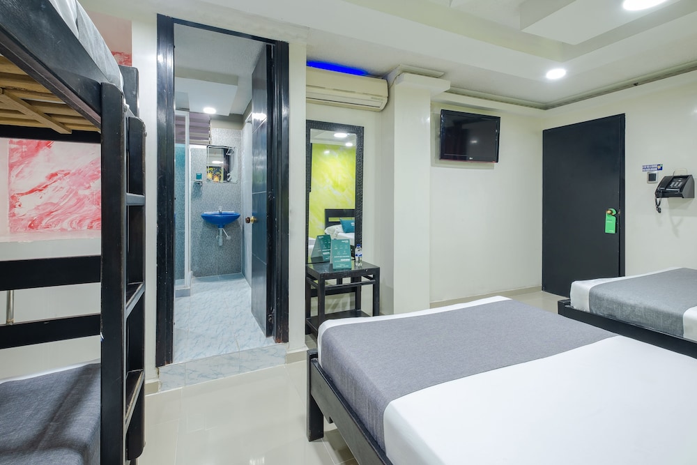 Hotel Ayenda Castillo Real 1521 8/25