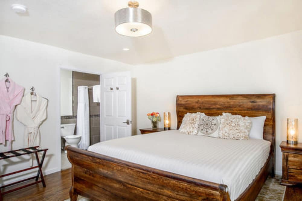 Blackwell Hotel 8/50
