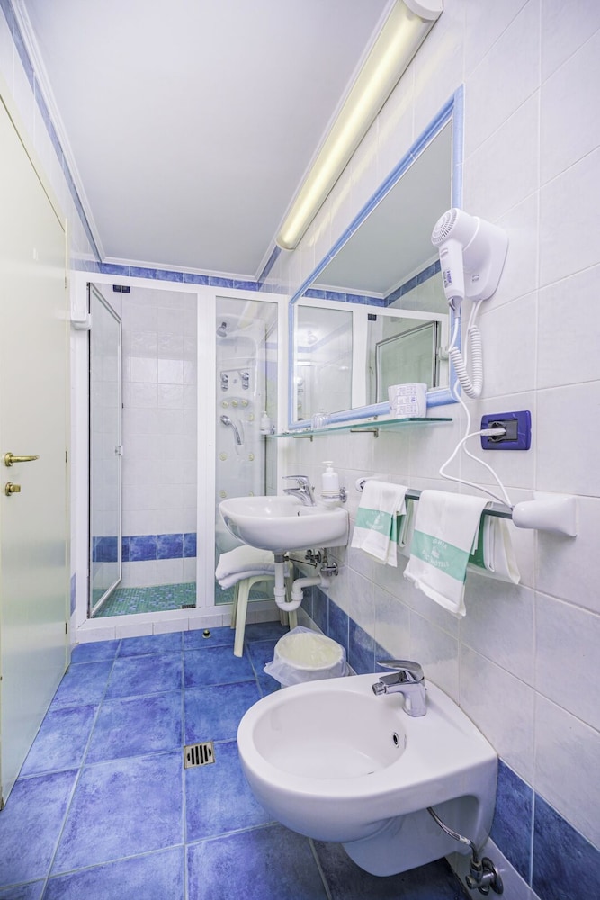Hotel San Giovanni Terme 48/50