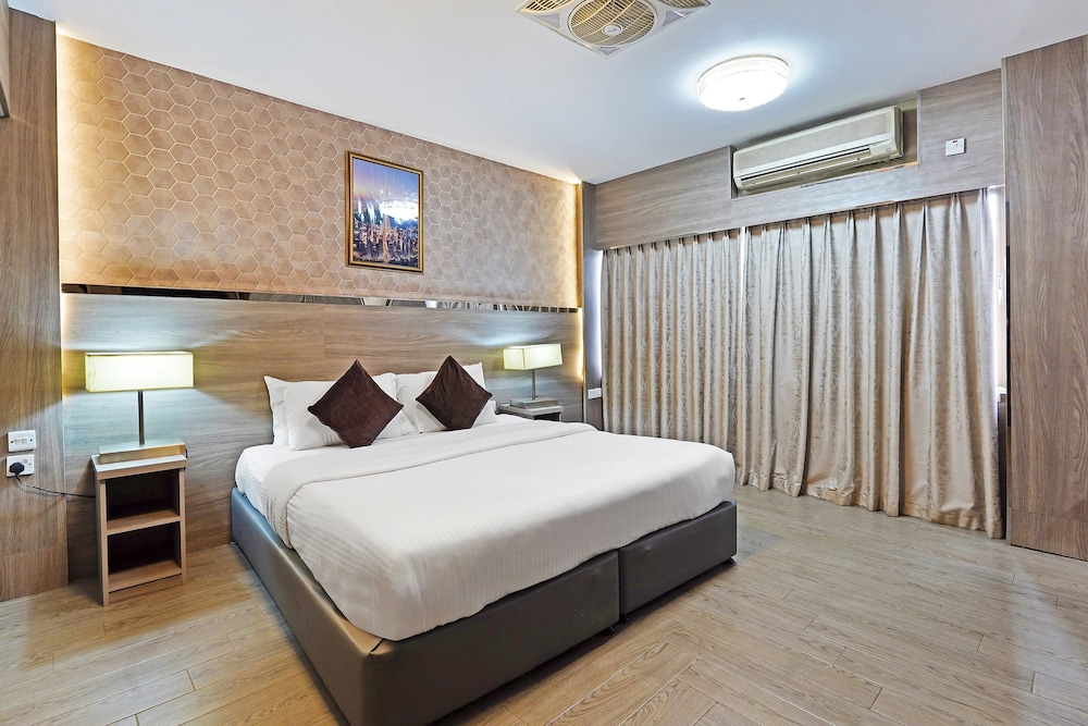 OYO 338 Transworld Hotel 14/39