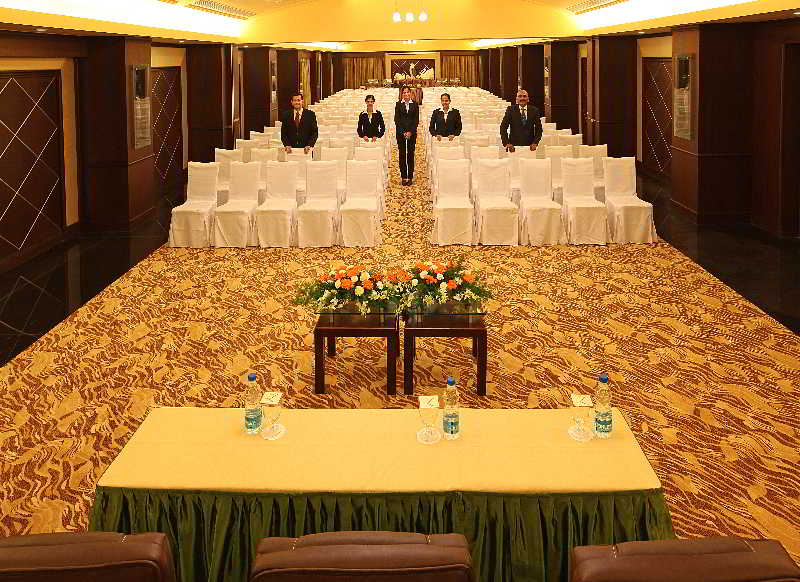 HOTEL LACLASSIC 26/29