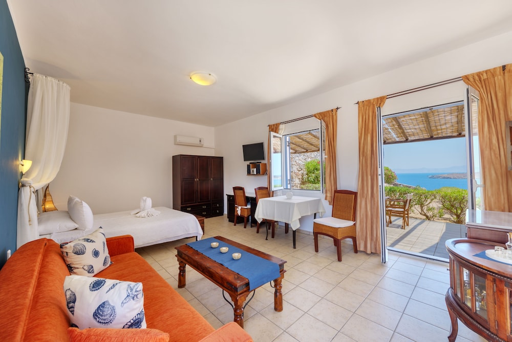 Sunrise Beach Suites 12/50