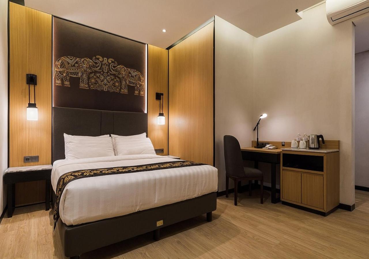 Deluxe, Double Bed