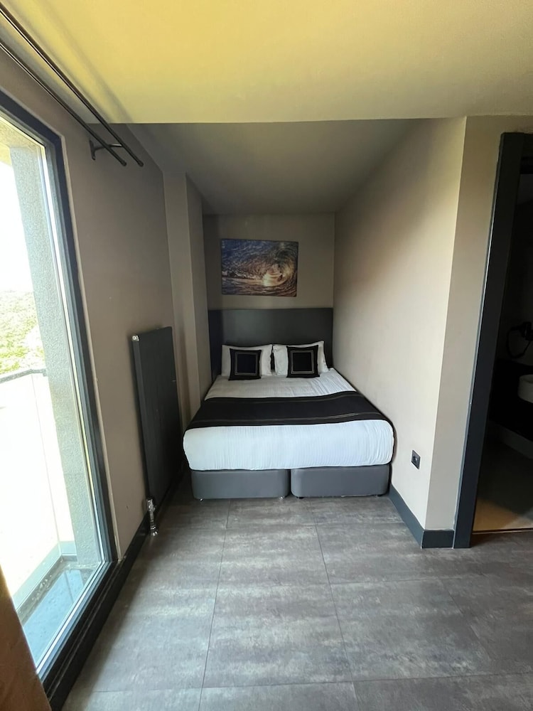 MENALO HOTEL PREMIUM ISTANBUL AIRPORT 27/68