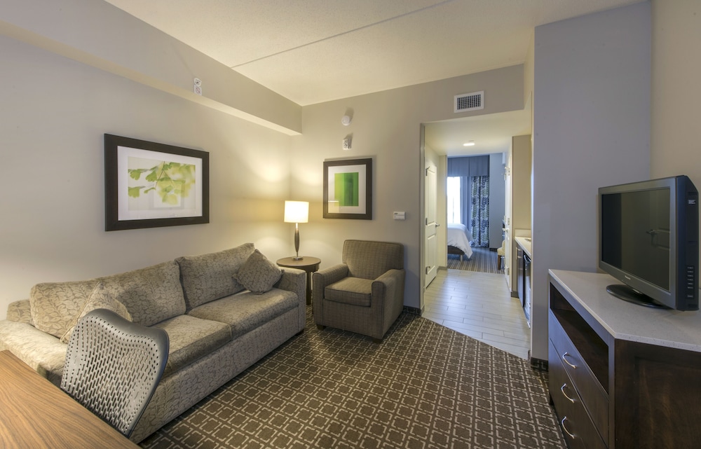 Hilton Garden Inn Raleigh Cary 39/67