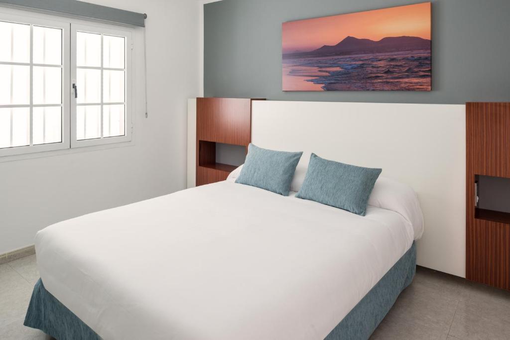 3 Bedrooms, Villa