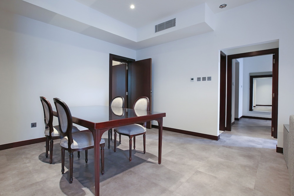 Sitara Hotel Apartment L.L.C 37/51