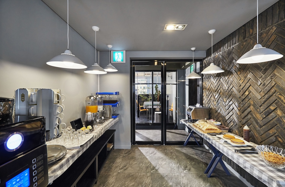 JB Design Hotel 40/77